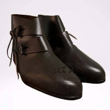 Viking boots with toggle buttons