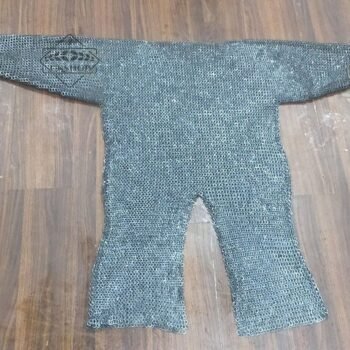 9MM Chainmail shirt, Hauberk medieval armor dress Attached gloves 9 mm Flat Ring Alt solid Ring Dome Riveted Slit Front to Back